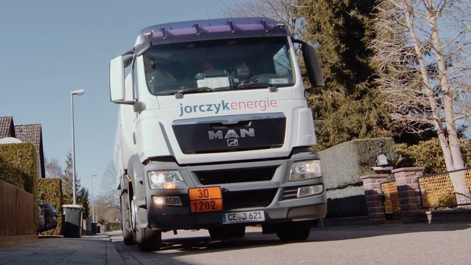 Jorczyk-Energie_Heizoel-Tankwagen02